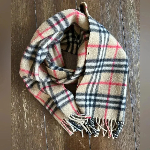 Vintage Burberry nova check scarf - Picture 13 of 13